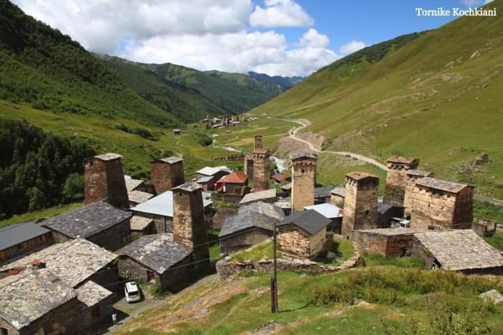 Vila Latphari In Ušguli Exteriér fotografie