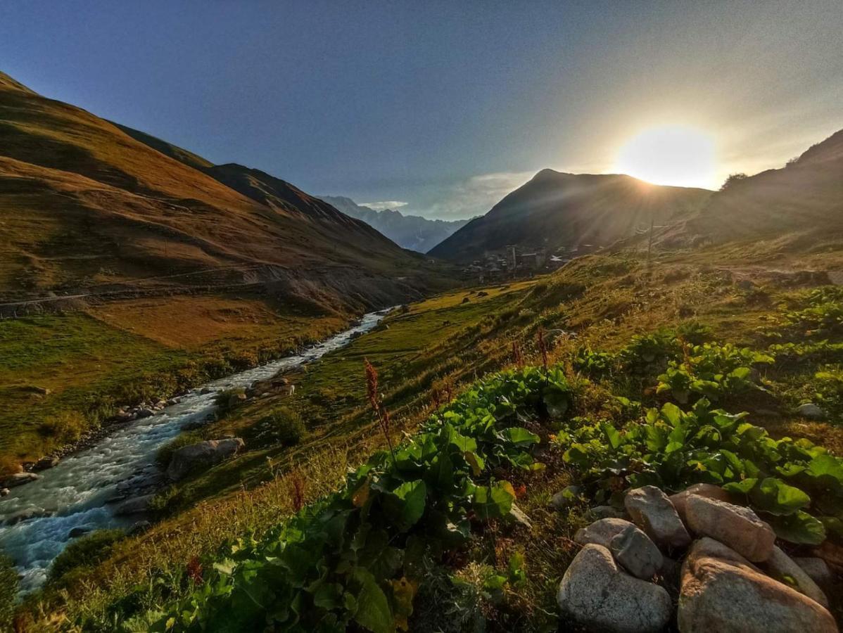 Vila Latphari In Ušguli Exteriér fotografie