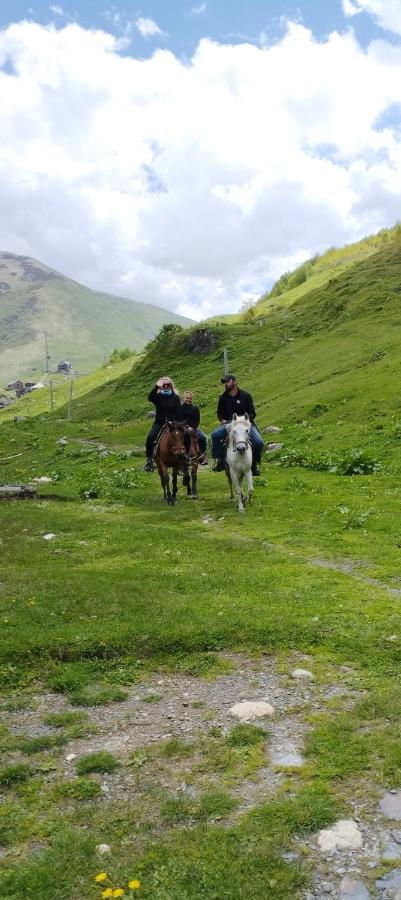 Vila Latphari In Ušguli Exteriér fotografie